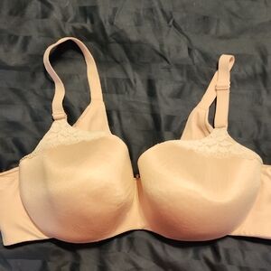 Elegant Lace Trimmed Bra in Light Pink. 46C From Lane Bryant